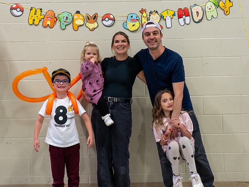 Photo: Leo, Mila, Nicole, Mack, and Sophie - family photo