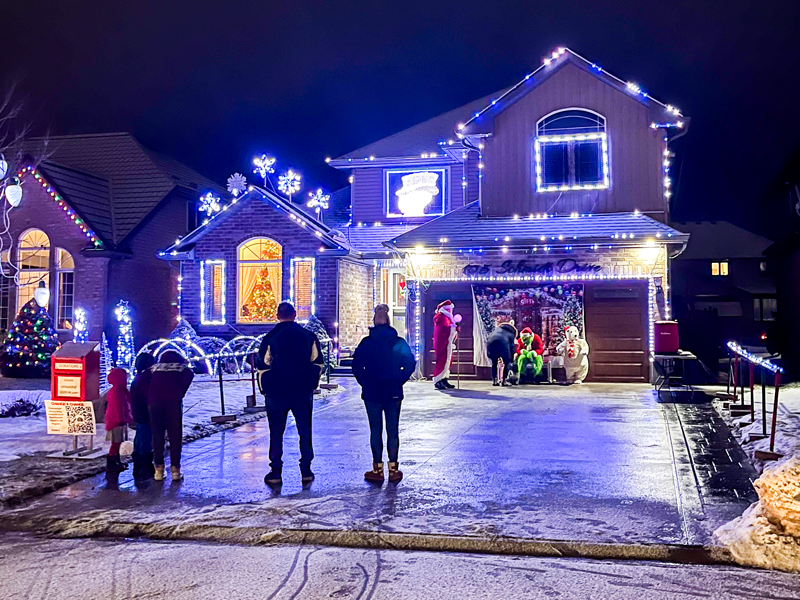 Photo: Change 4 Change lightshow - Scott Tonelli and family